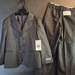 Boys' Van Heusen Gray 2-Piece Suit Jacket & Pants